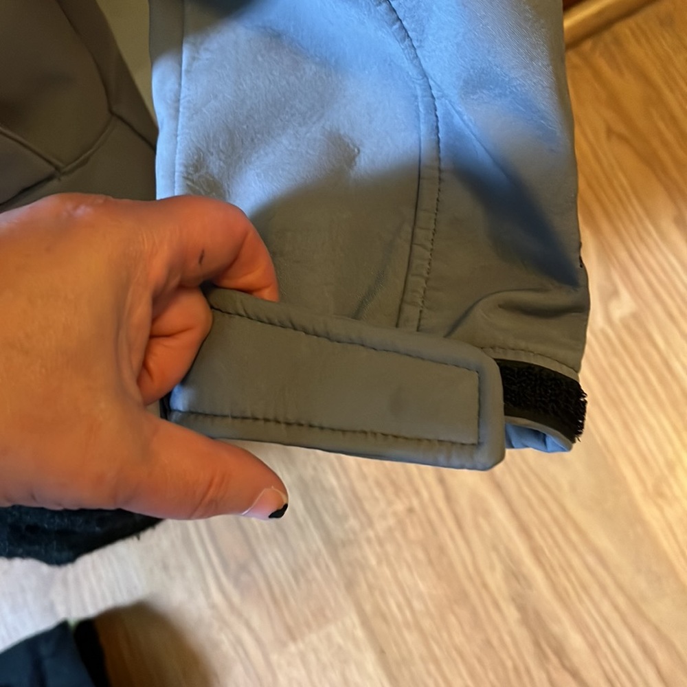 EUC ZeroXposur light coat - Picture 4 of 6